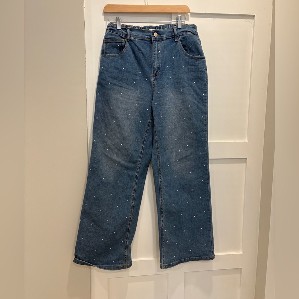 Women's Blue Jeans with rinestones